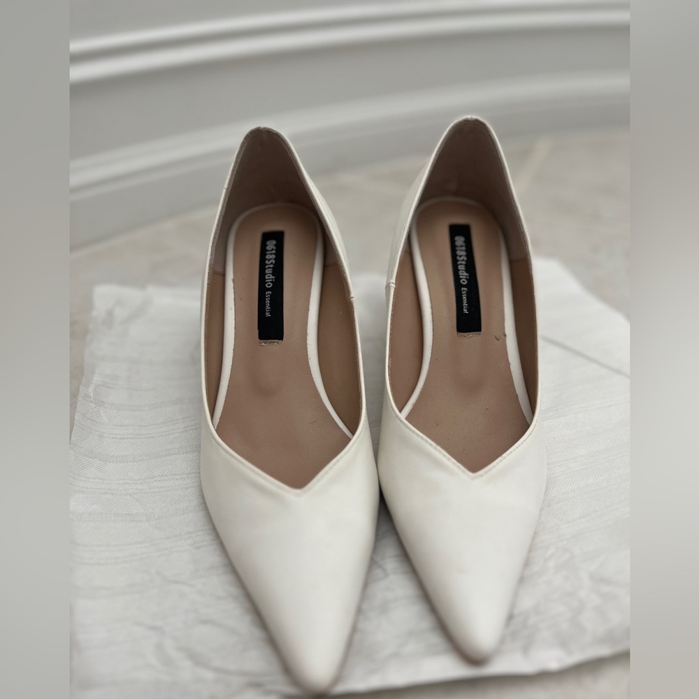 Korean brand mid heels - beautiful white